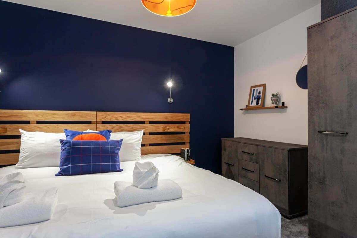 Superb 2 Bed Flat 5Min To Old Trafford Stadium مانشستر المظهر الخارجي الصورة